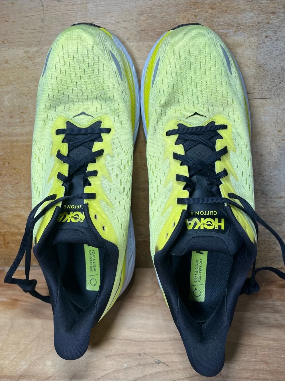 Hoka One One Clifton 8 Mens Size 13 (D) Running Shoes Sneakers Yellow Black